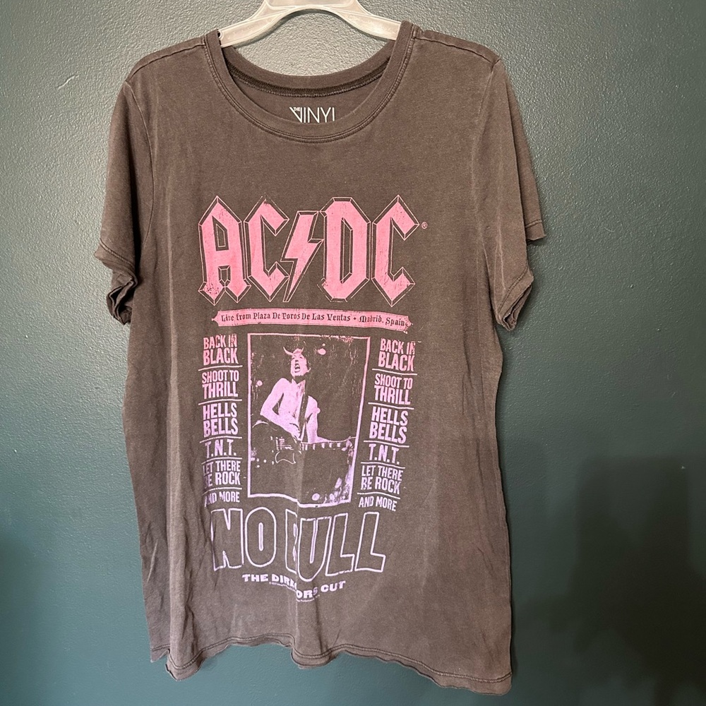 Torrid size 1 tshirt